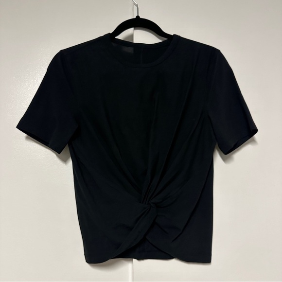 Lululemon Crescent T-Shirt, Twist Front Tee in Black Size 4 - Picture 2 of 4
